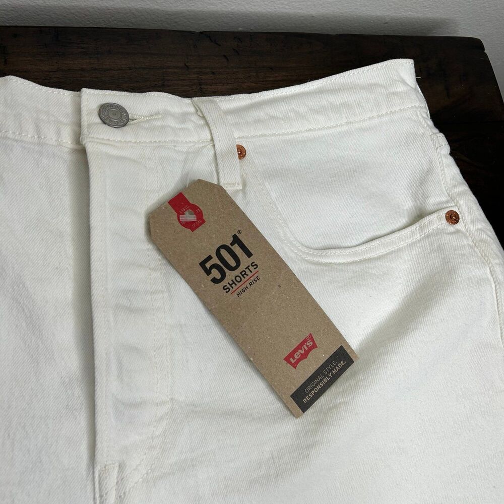 New Levi's 501 high rise white shorts - Picture 7 of 10
